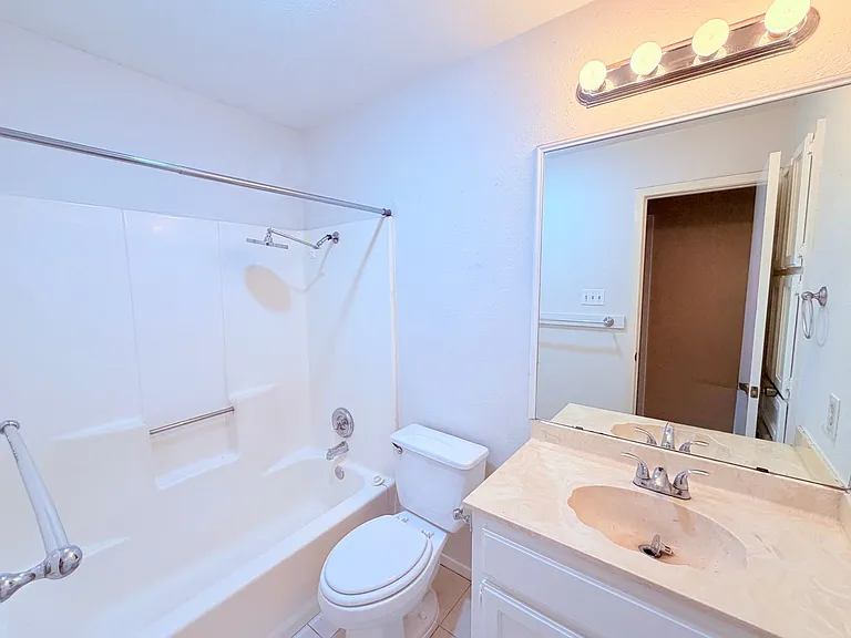6503 Columbia Oaks Ct — Photo 20