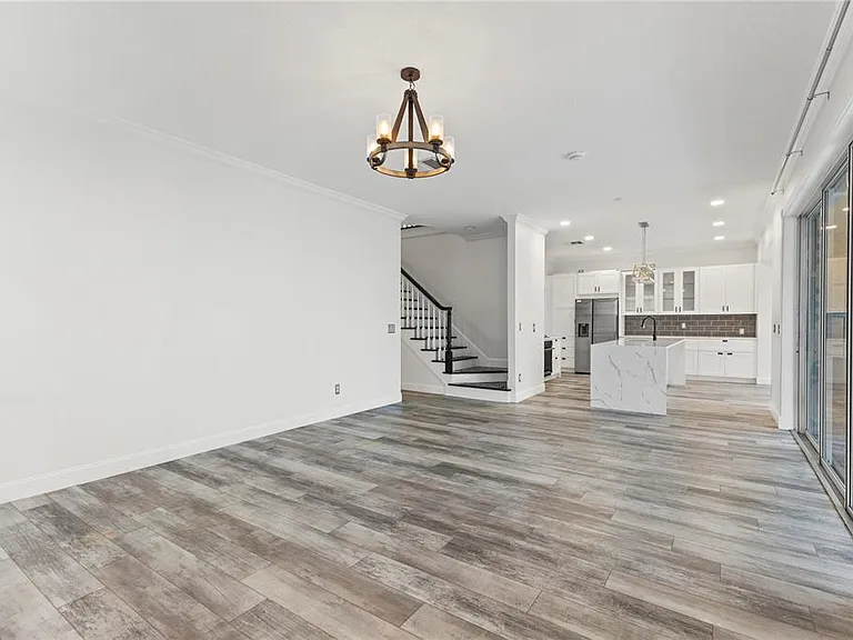 9307 Poplar Creek Ct — Photo 13