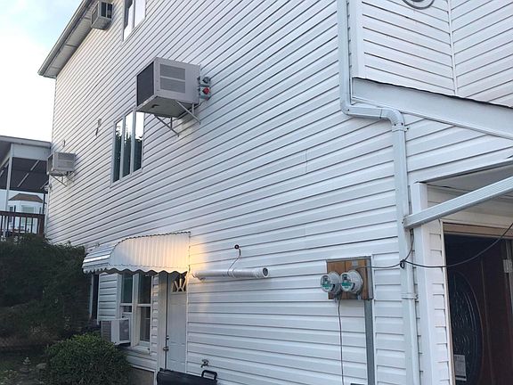 4th image of 23 Corona Ave