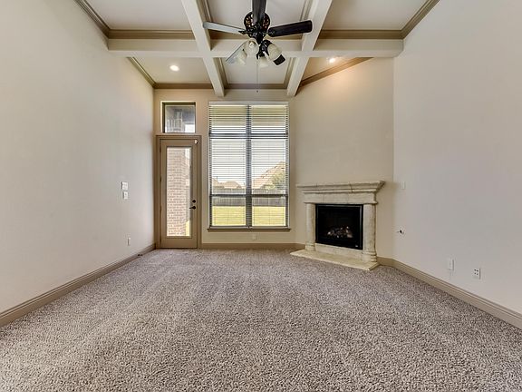 3rd image of 2932 Hackberry Creek Trl