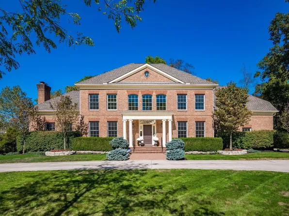 6925 Macneil Dr, Dublin, OH 43017