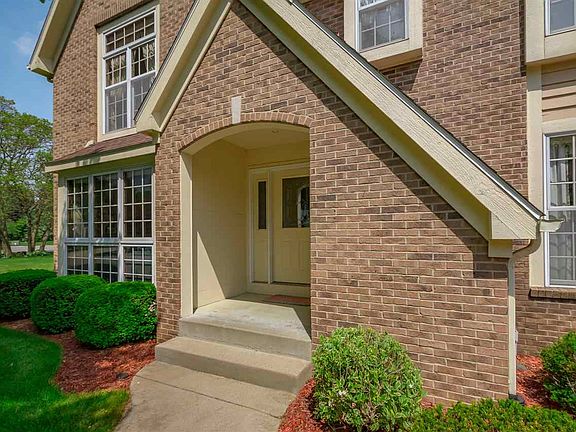 3rd image of 17561 White Chapel Ct