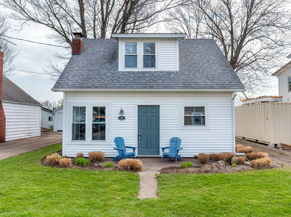 12503 W Lake Rd APT 12, Vermilion, OH 44089