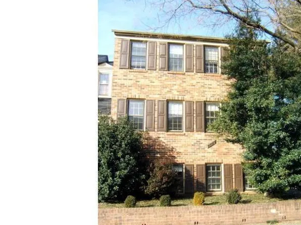 5913 Tudor Ln #5913, Rockville, MD 20852