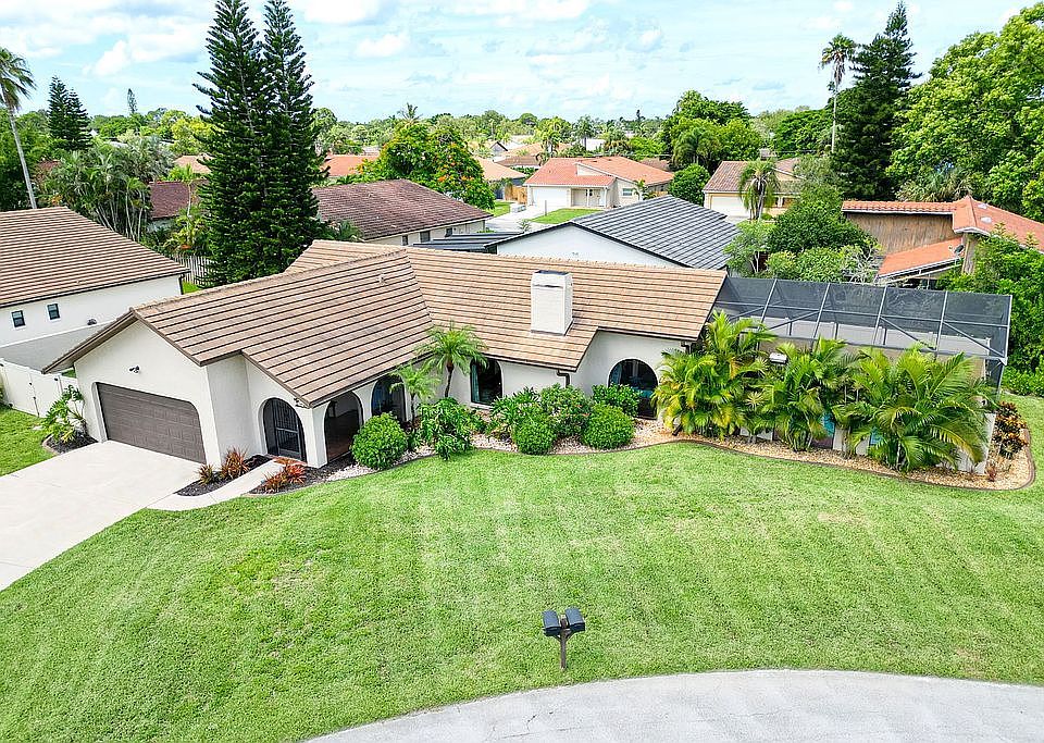 2nd image of 27454 Pollard Dr