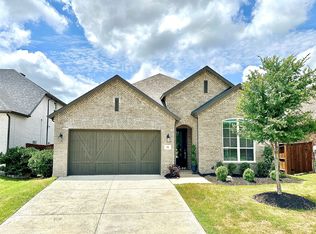 1205 S Roundwash Way, Midlothian, TX 76065
