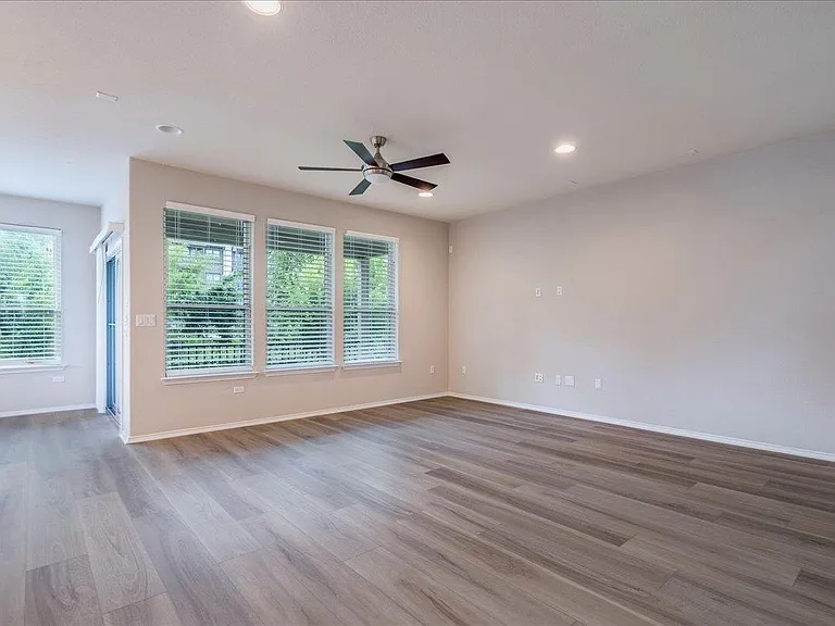 10515 Turnbull Loop — Photo 11