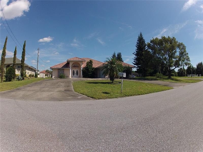 1st image of 201 Ciboa Ave