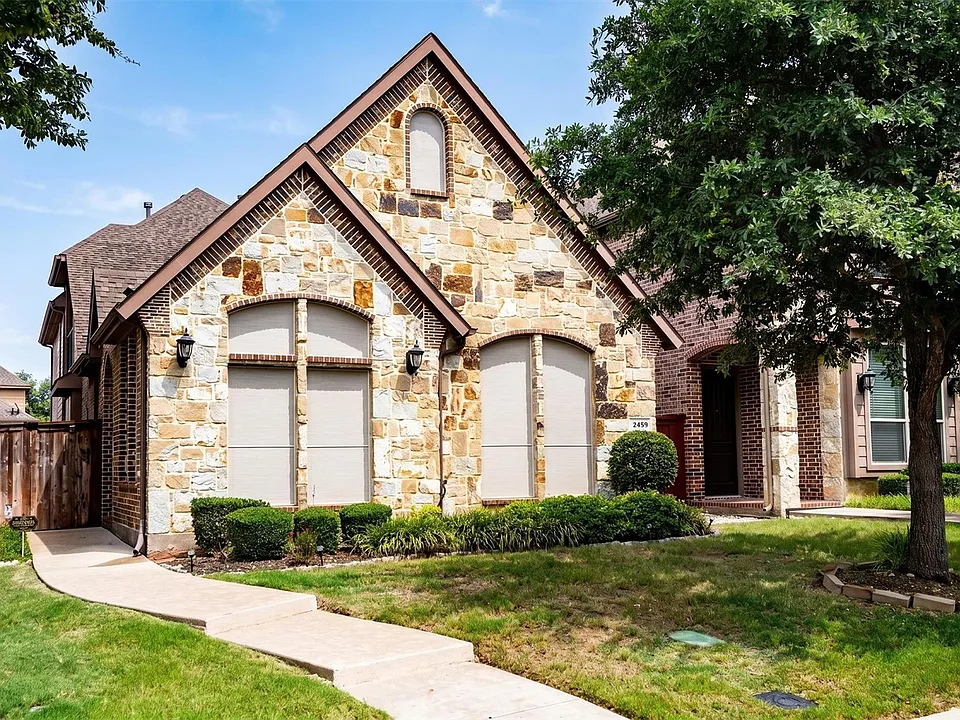 2459 Embleton Dr