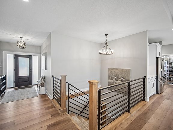 3rd image of 17985 Tanglewood Dr