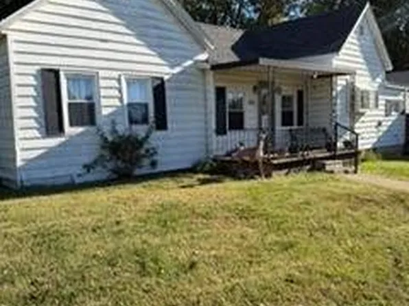 401 6th St, Manchester, IL 62663