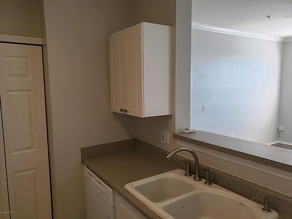 3rd image of 1757 Sophias Dr APT 304