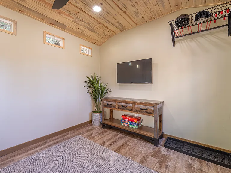 12948 Sierra Dr E — Photo 7