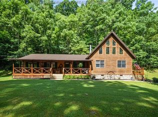 180 Tryphenia Rd, Hurricane, WV 25526