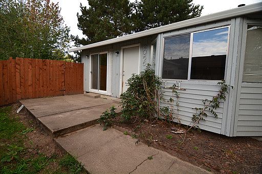 1st image of 2055 NE Barberry Dr