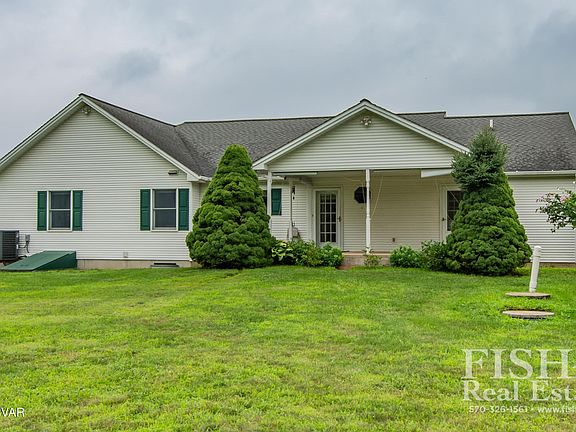 4th image of 240 Houser Ln