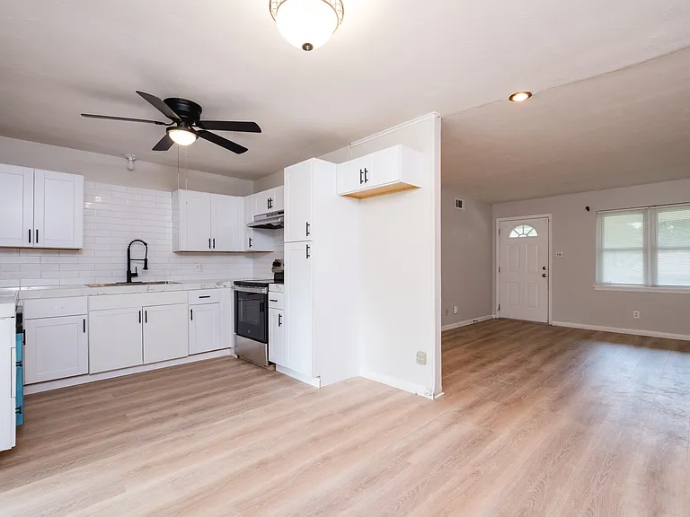 6915 Bluebird Dr — Photo 15