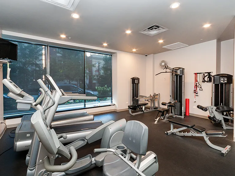 451 W Huron St #703 — Photo 26