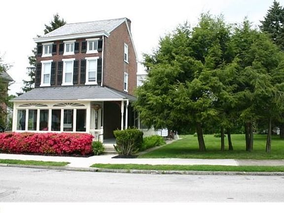 2nd image of 335 Morris St