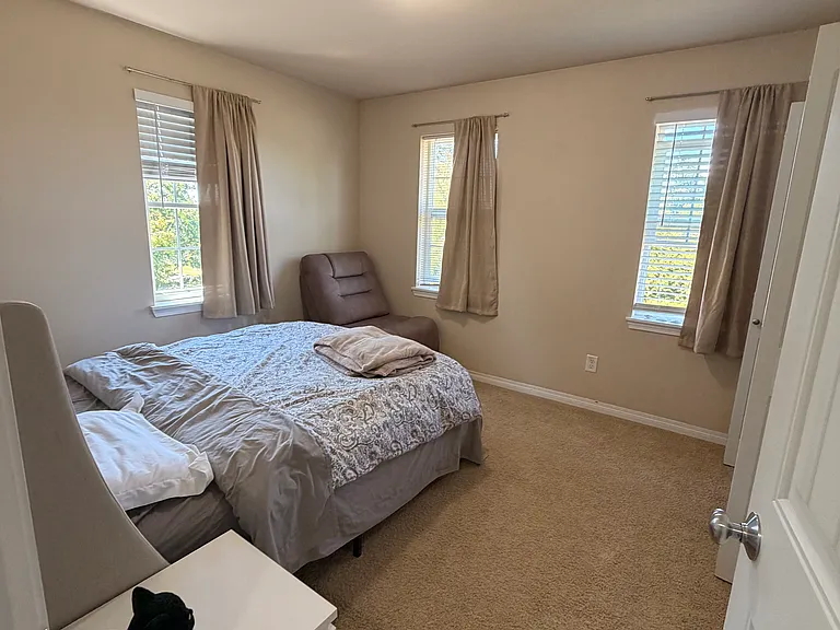 1430 Blaine Ave — Photo 14