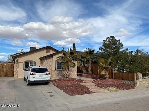 1st image of 10473 Valle Del Mar Dr