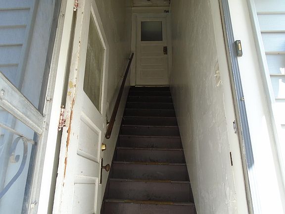4th image of 1217 Hope St SE