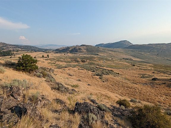 3rd image of 174 Round Up Road