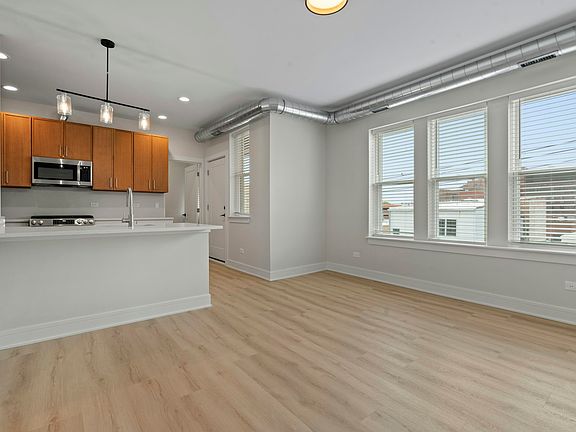 3rd image of 436 S Maple Ave #432-302