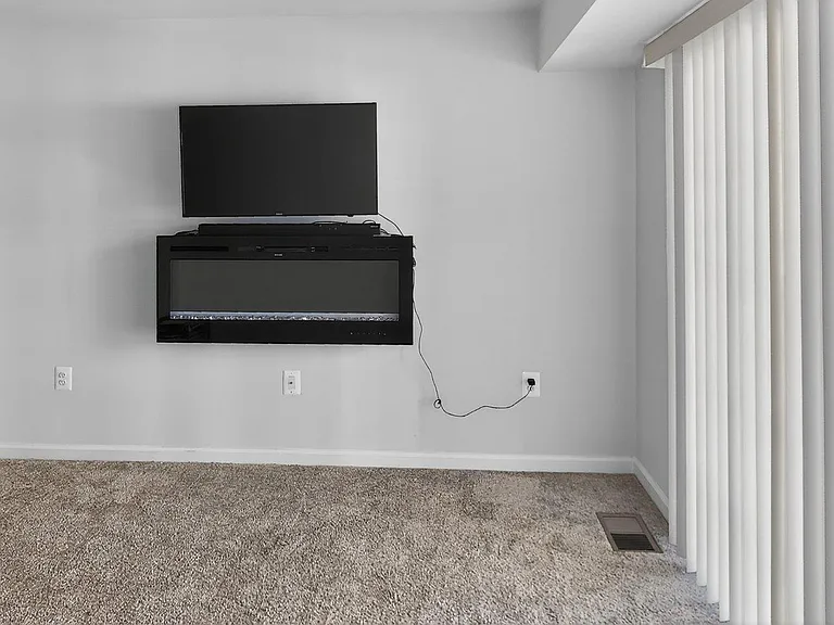 10570 Sally Ride Ln — Photo 14
