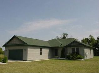 7386 Pierce Rd, Freeland, MI 48623