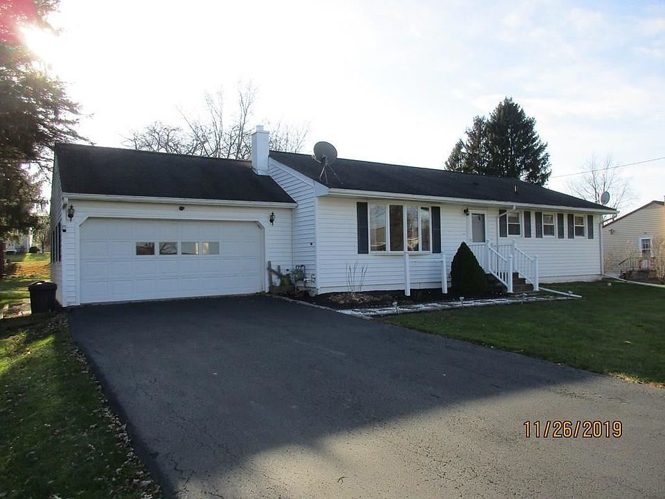 1st image of 35 Belaire Dr