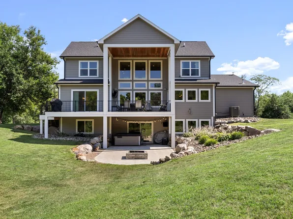8656 NE 102nd Ave, Bondurant, IA 50035