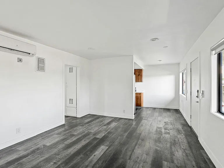 215 N Fickett St #5 — Photo 10