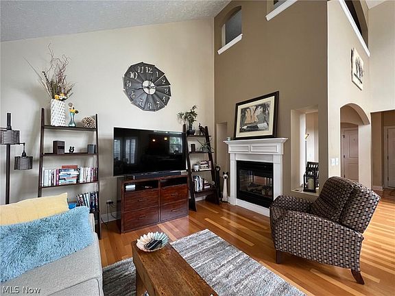 4th image of 7001 Easton Way W