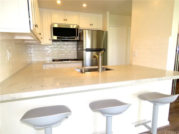16862 Pacific Coast Hwy #214, Huntington Beach, CA 92649