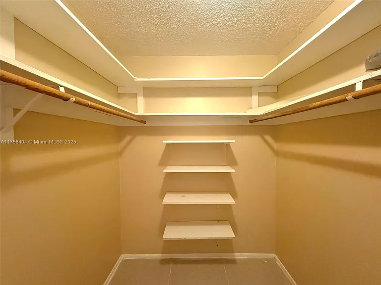 920 NE 199th St #4J — Photo 19