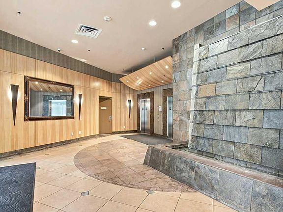 3rd image of 836 15th Ave SW #503