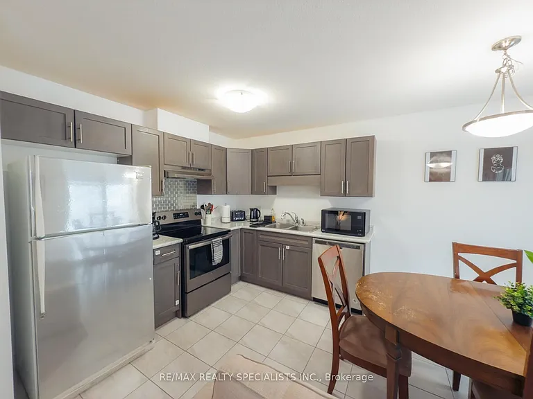 46 Haney Dr — Photo 11