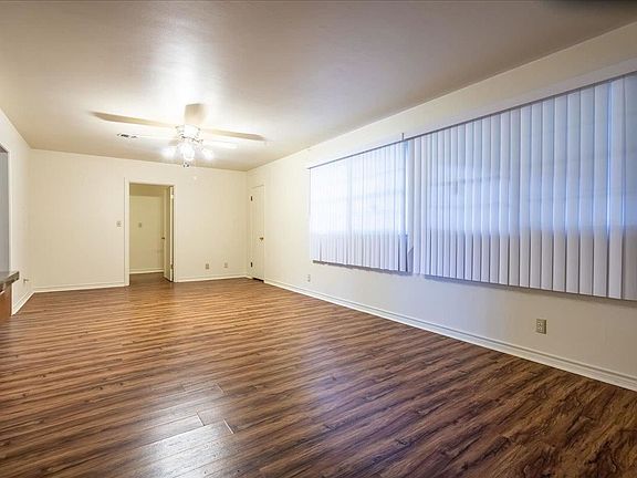2nd image of 7 Inwood Dr #A