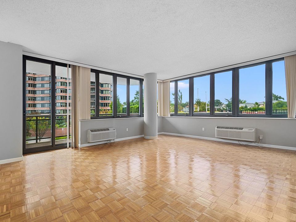 1st image of 100 Carlyle Dr APT 5DN