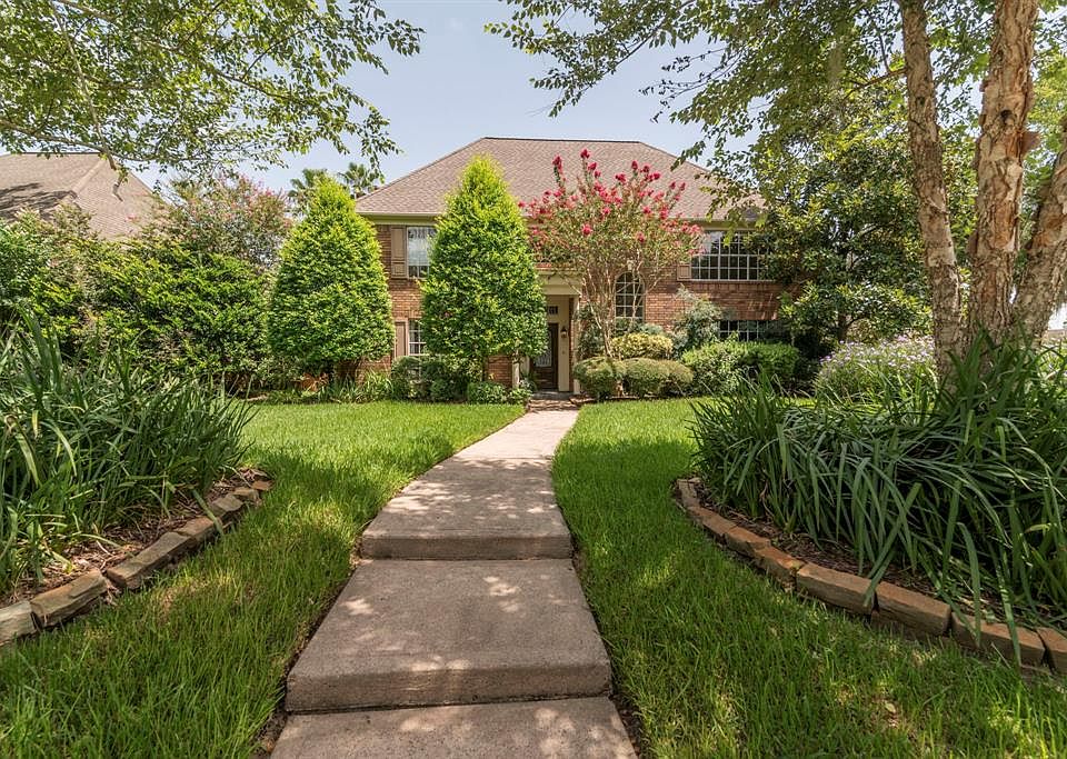 1st image of 15503 Park Estates Ln