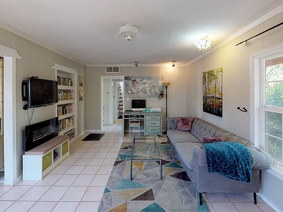 Linda-Willetta-Living-Room(1)