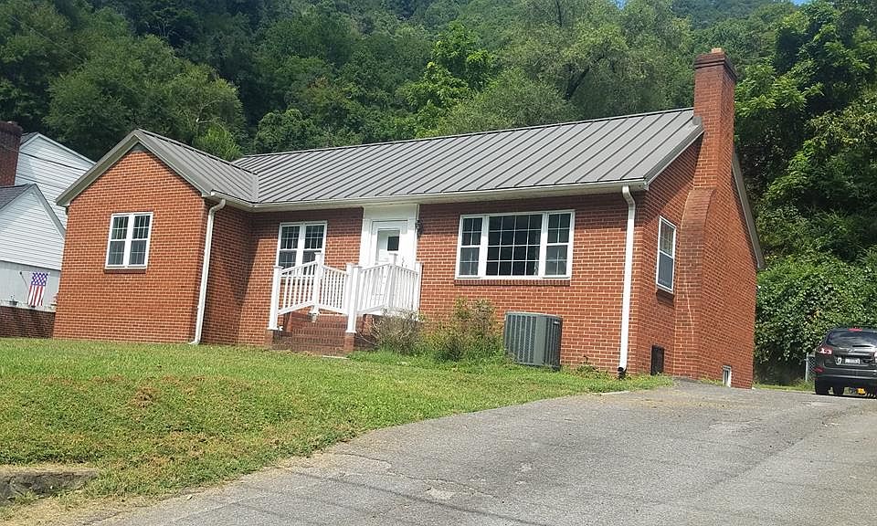 1675 Edgewater Dr, Grundy, VA 24614 Zillow