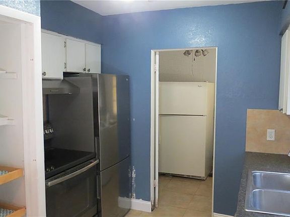 5th image of 5753 93rd Ave