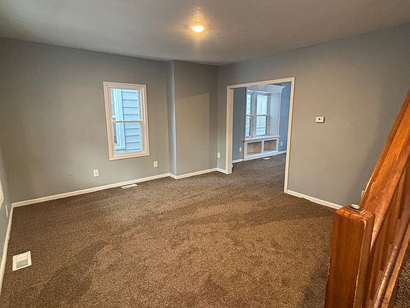 2nd image of 425 Alexander St