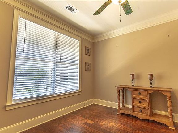 5th image of 950 Whistler Ln