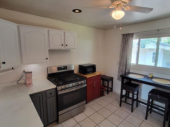 4th image of 2217 W Cindy Ln