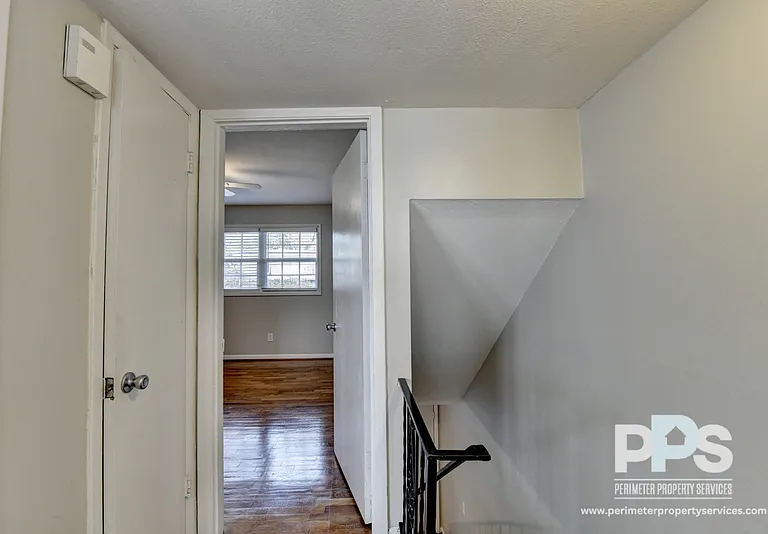 81 E Wesley Rd NE #2 — Photo 21