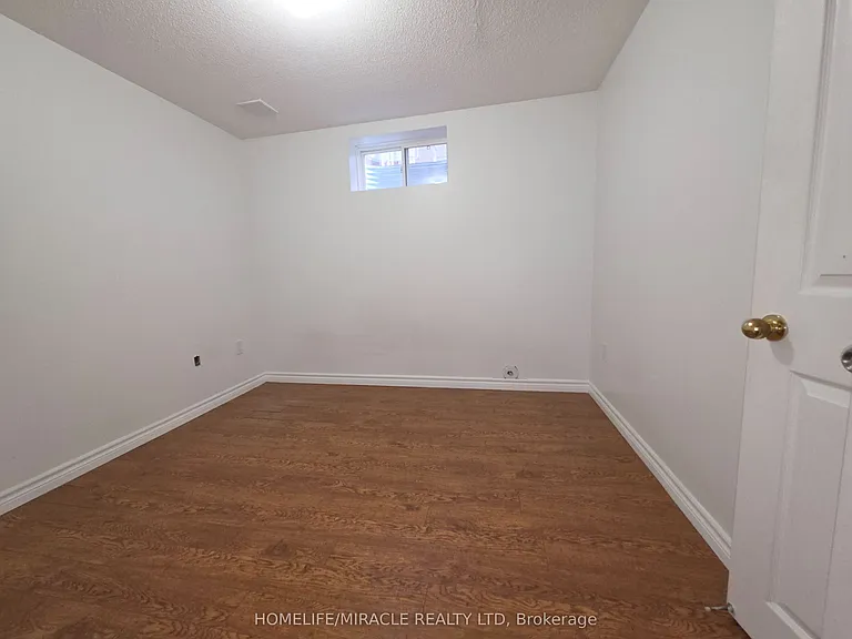59 Rollingwood Dr #BASEMENT — Photo 8