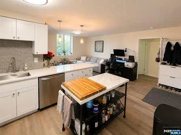 520 Newark Pompton Tpke #214X, Pompton Plains, NJ 07444